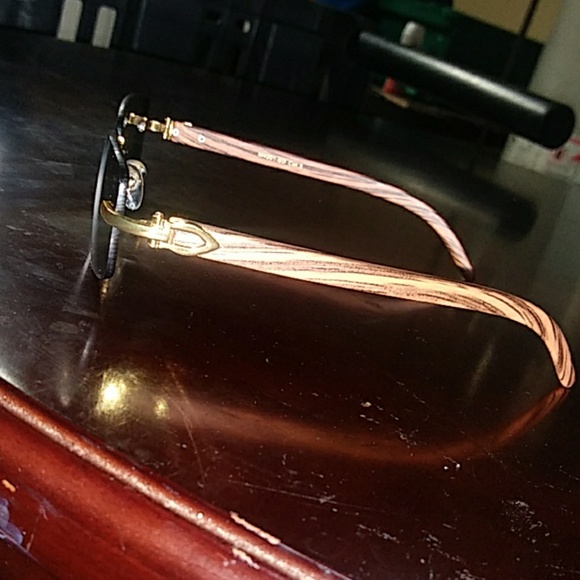 1pair of shoes/glasses - Picture 2 of 6